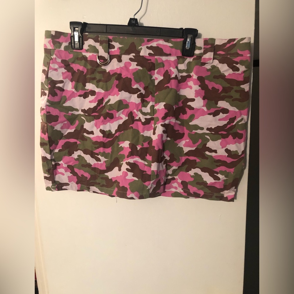 Fashion nova skirt